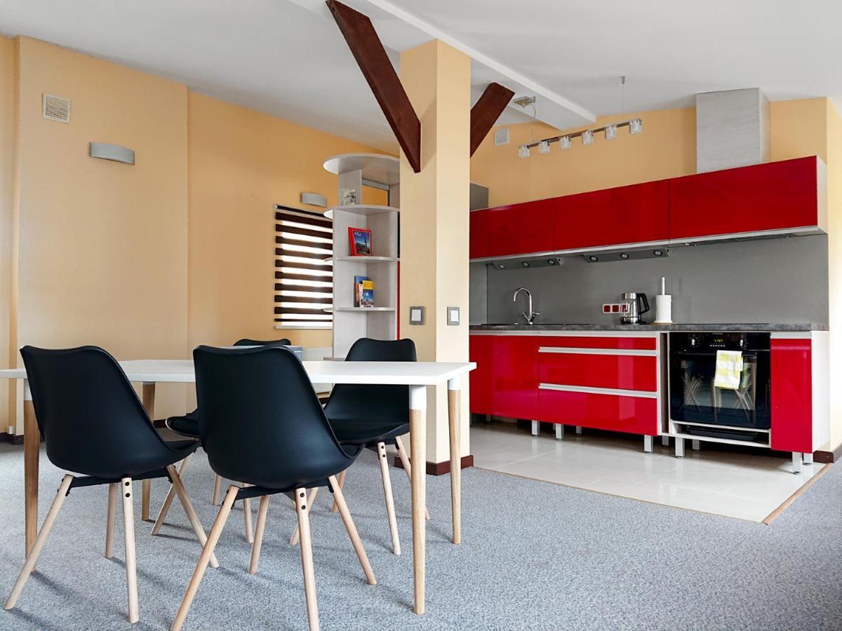 Riga City Center Quiet Apartment With Free Private Parking Εξωτερικό φωτογραφία